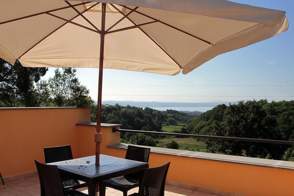 Agriturismo Vallesessanta Grotte di Castro Bagian luar foto