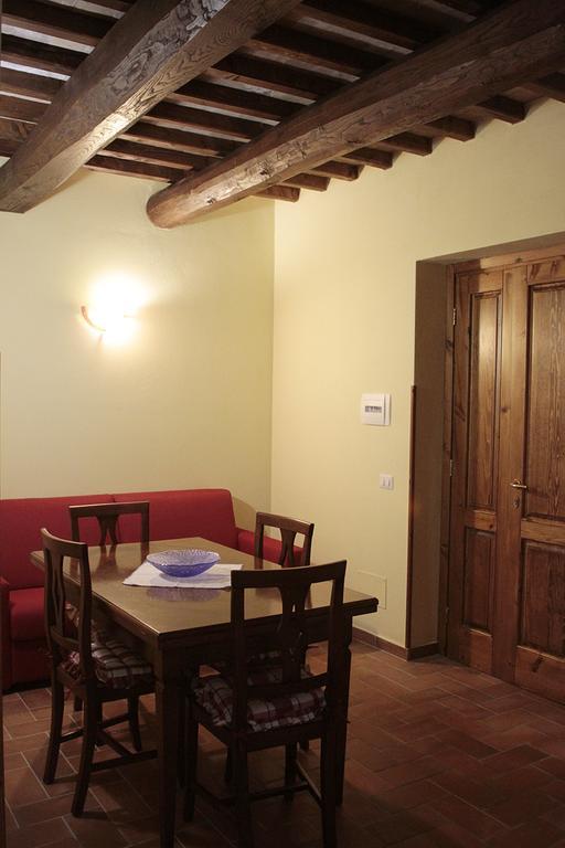 Agriturismo Vallesessanta Grotte di Castro Bagian luar foto